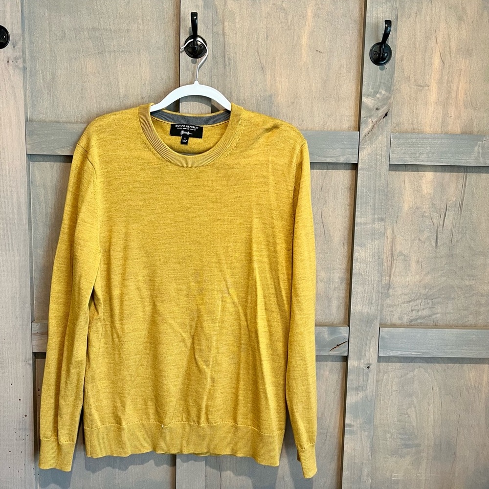 Banana Republic Men’s Large merino wool sweater